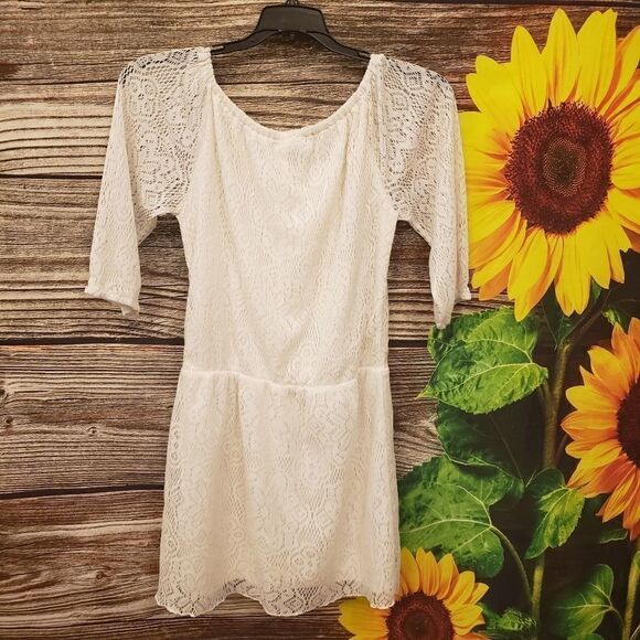 Delia's mini 2 layers lacy dress Medium Pre-owned - Picture 2 of 4